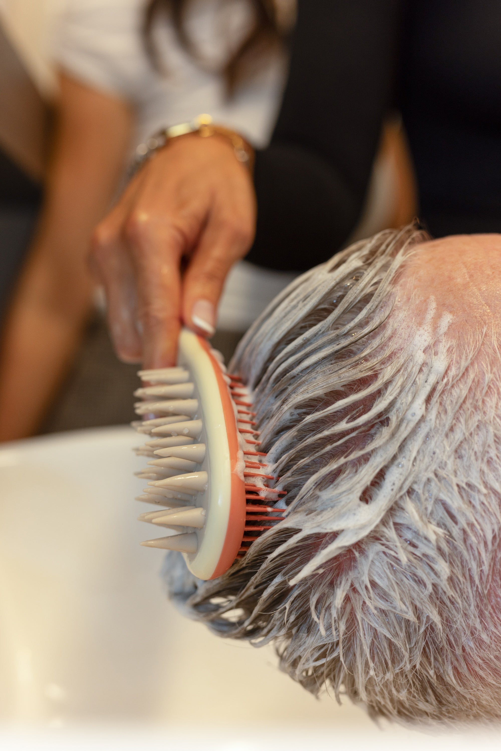 What a Clinical Trichologist Wants You to Know About Your Scalp - OCHRE